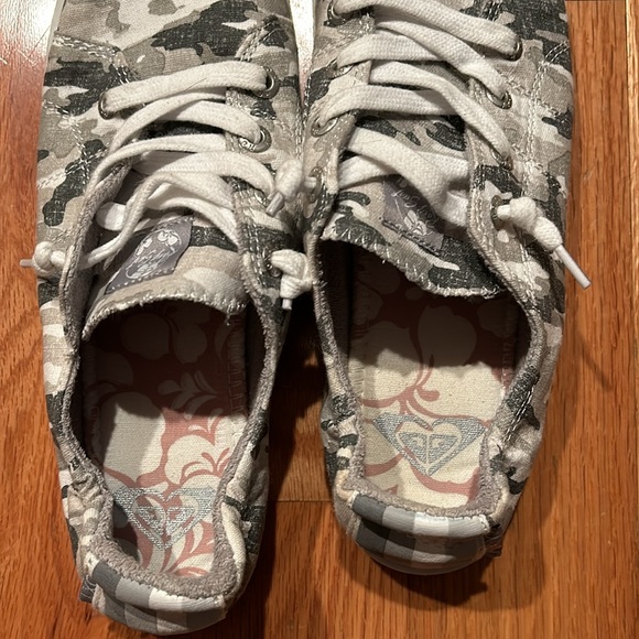 Camouflage Roxy Shoes - Picture 3 of 4